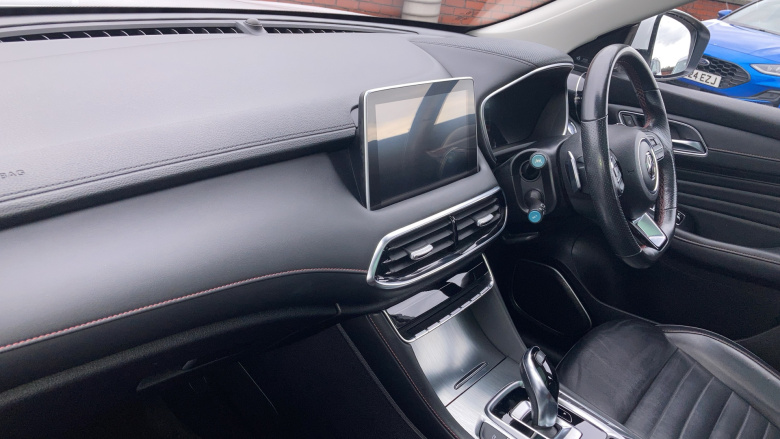 MG Hs 1.5 T-GDI Exclusive 5dr DCT Petrol Hatchback